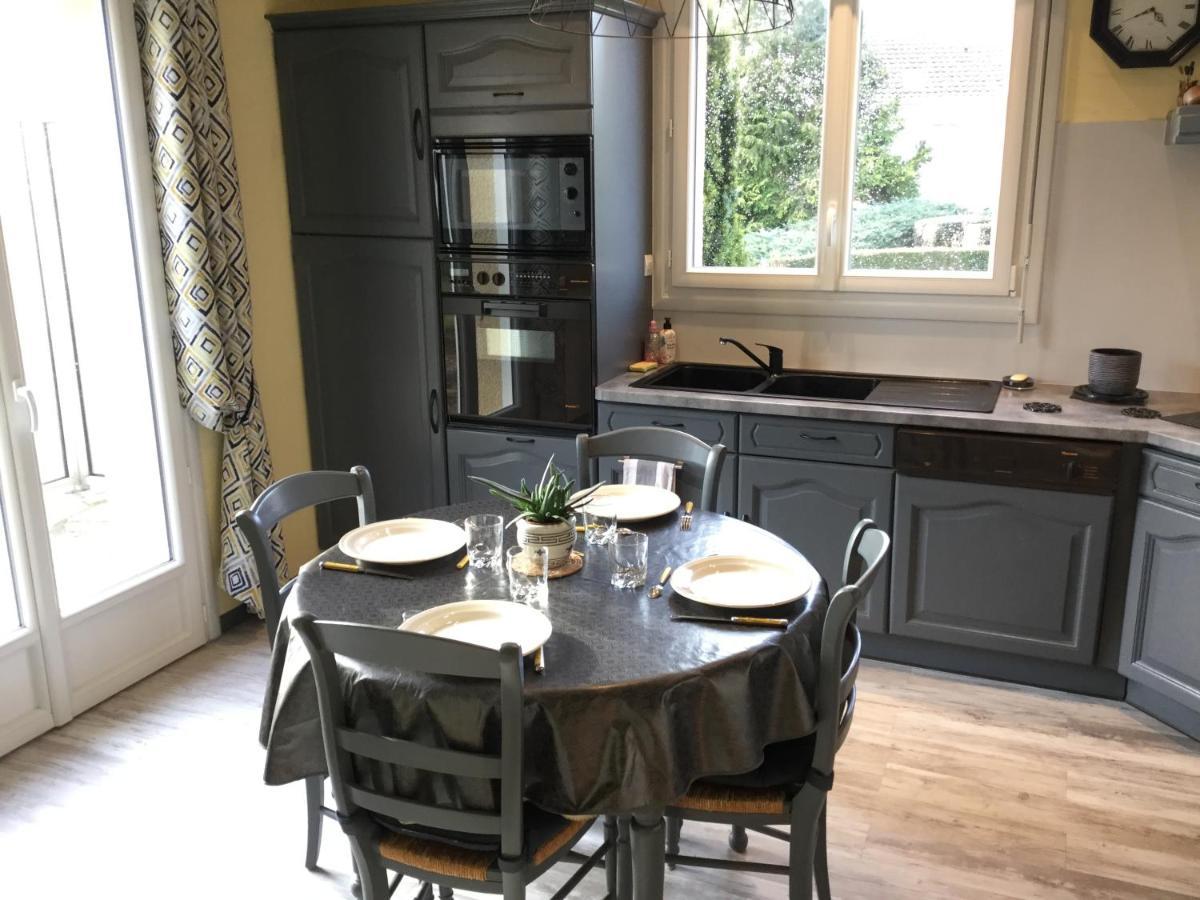 Coup De Coeur Assure ! Calm Comme A La Maison ! Maison Spacieuse Avec Grande Terrasse Pour 2 A 5 Personnes Proximite Granville Et Mer Avec Wifi Et Parking Gratuits 外观 照片
