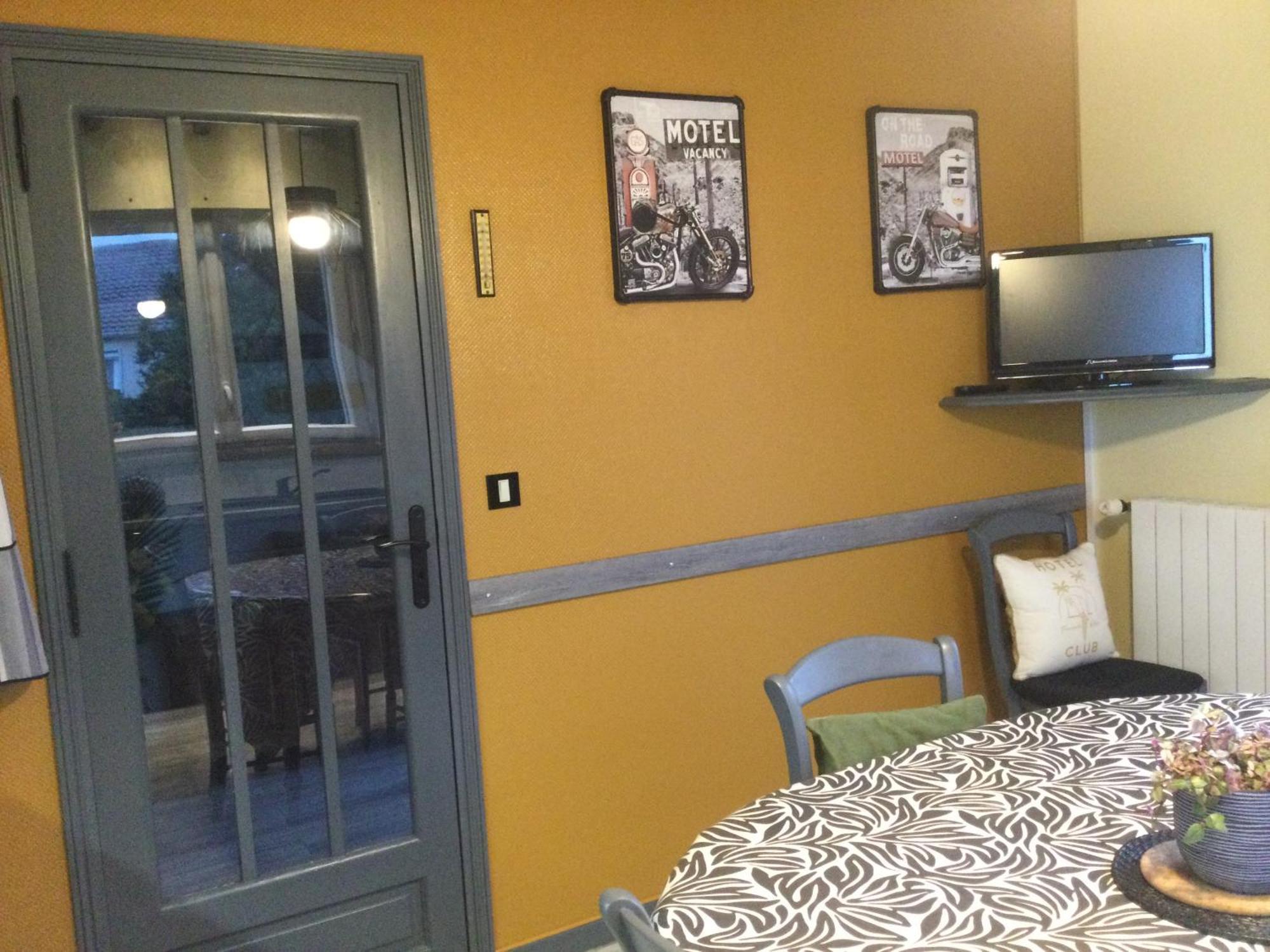 Coup De Coeur Assure ! Calm Comme A La Maison ! Maison Spacieuse Avec Grande Terrasse Pour 2 A 5 Personnes Proximite Granville Et Mer Avec Wifi Et Parking Gratuits 外观 照片